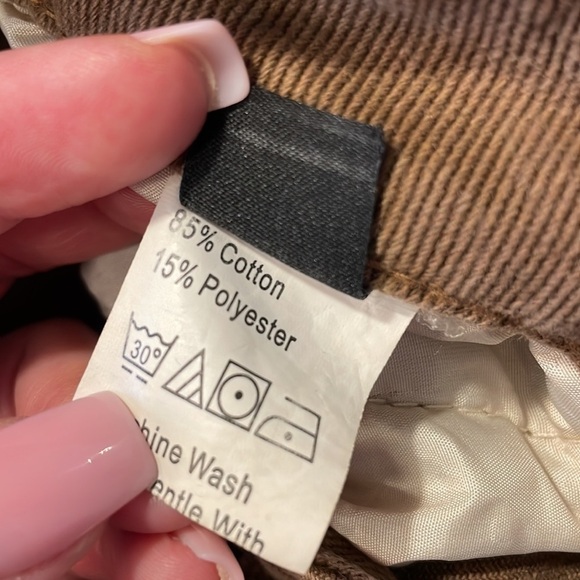 SHEIN FIGURE AND SLOGAN GRAPHIC RIPPED JEANS SIZE M - Picture 5 of 17